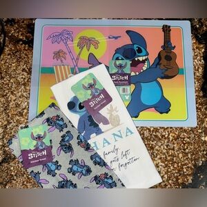 Disney Stitch New 🚨 2 kitchen towels 2 pack placemats.